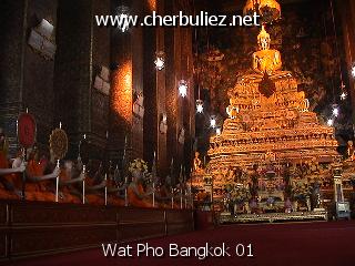 légende: Wat Pho Bangkok 01
qualityCode=raw
sizeCode=half

Données de l'image originale:
Taille originale: 163981 bytes
Temps d'exposition: 1/50 s
Diaph: f/240/100
Heure de prise de vue: 2002:10:25 13:36:50
Flash: non
Focale: 42/10 mm
